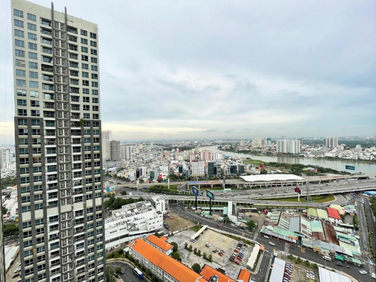 Urban Heights Rentals Landmark 81 Ho Şi Min Dış mekan fotoğraf